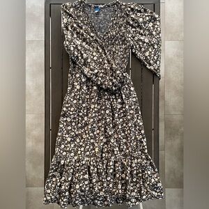 OLD NAVY LONG-SLEEVE FLORAL FIT FLARE SMOCKED RAYON MIDI DRESS!!